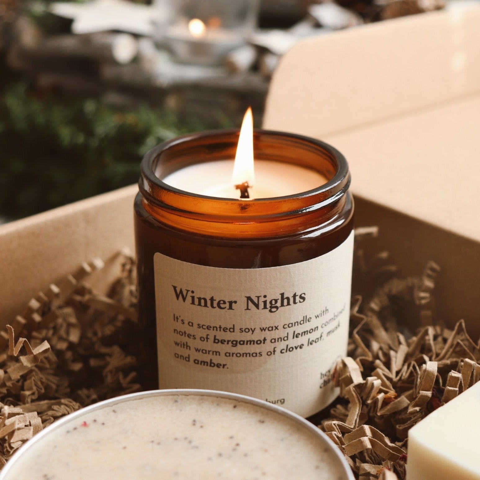 Duftkerze Winter Nights 155g   -0