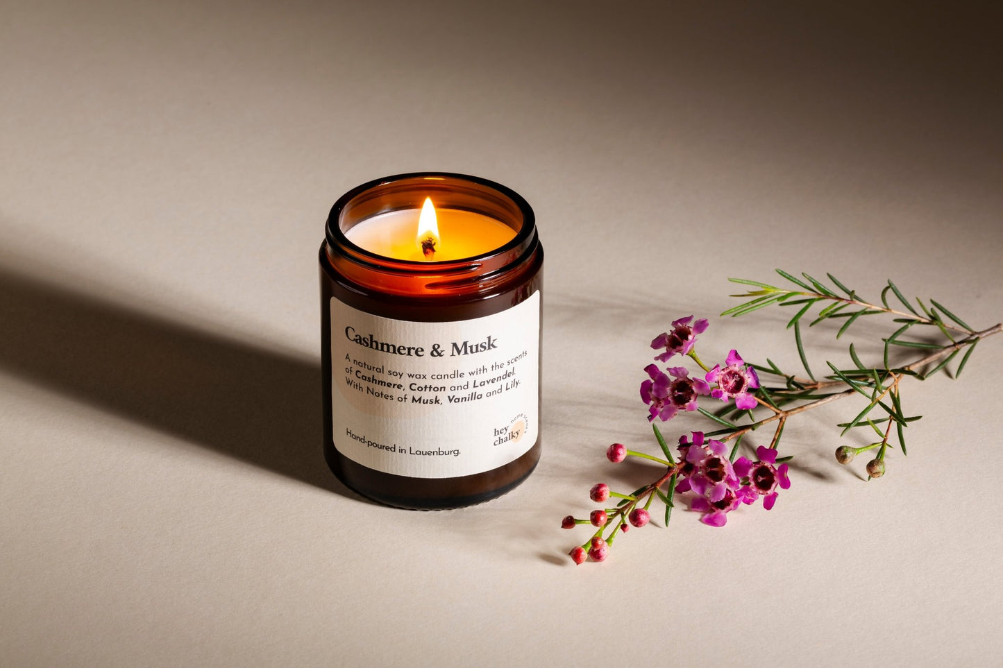 Duftkerze „Cashmere & Musk" | Kaschmir, Vanille & Moschus | Handgemacht | 155g - GlowHaus