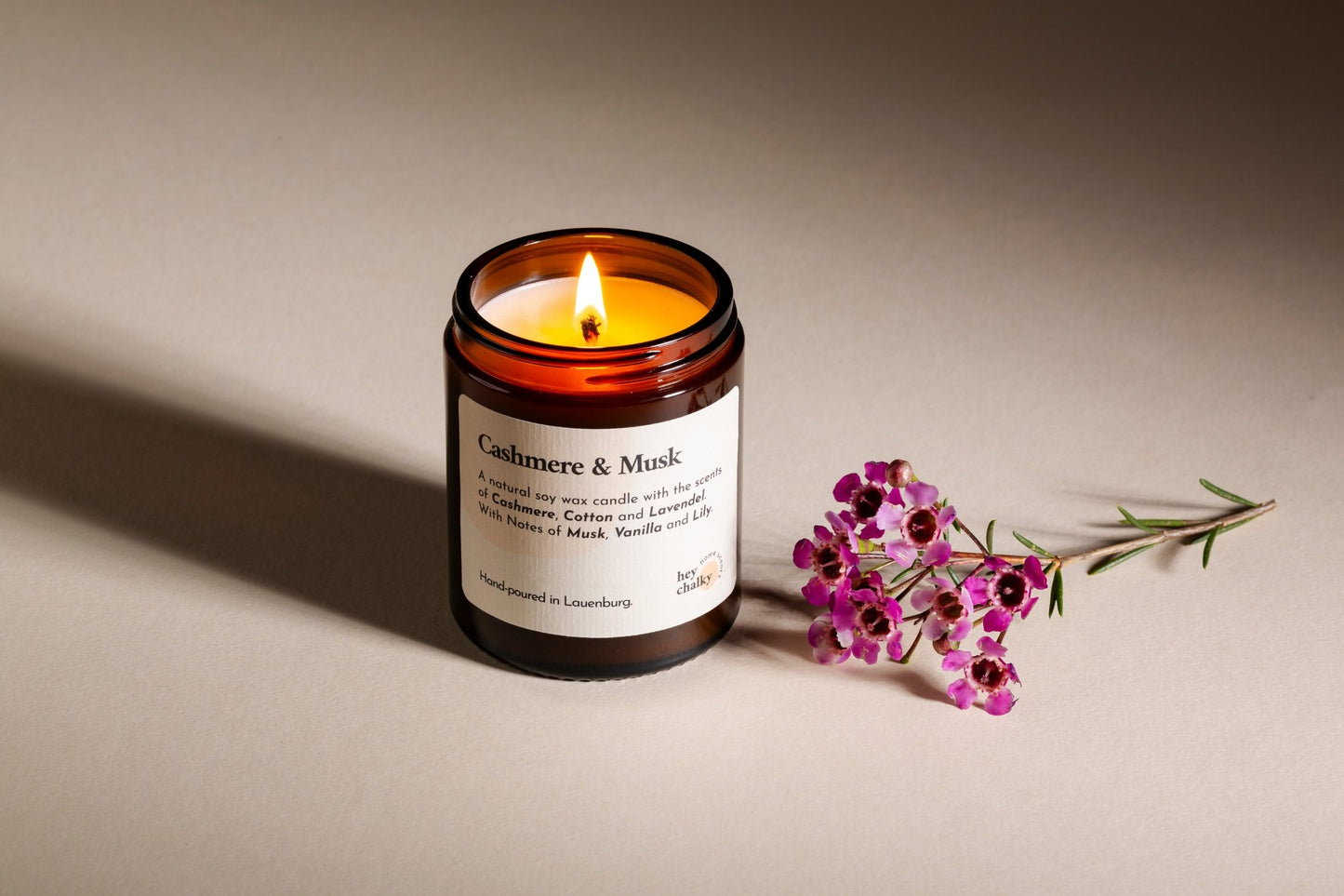 Duftkerze „Cashmere & Musk" | Kaschmir, Vanille & Moschus | Handgemacht | 155g - GlowHaus