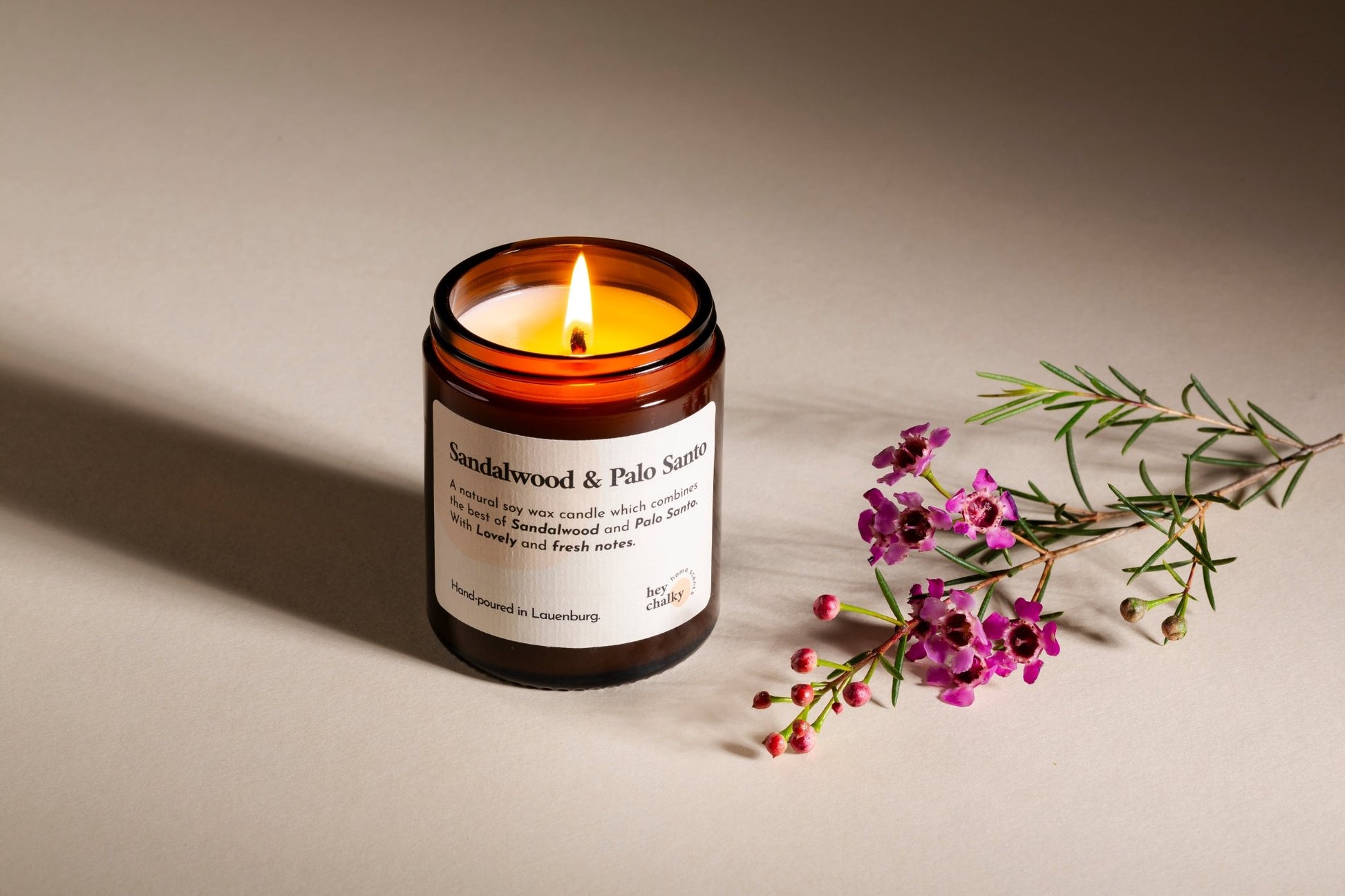 Duftkerze „Sandalwood & Palo Santo" | Sandelholz & Rauch | Handgemacht | 155g - GlowHaus