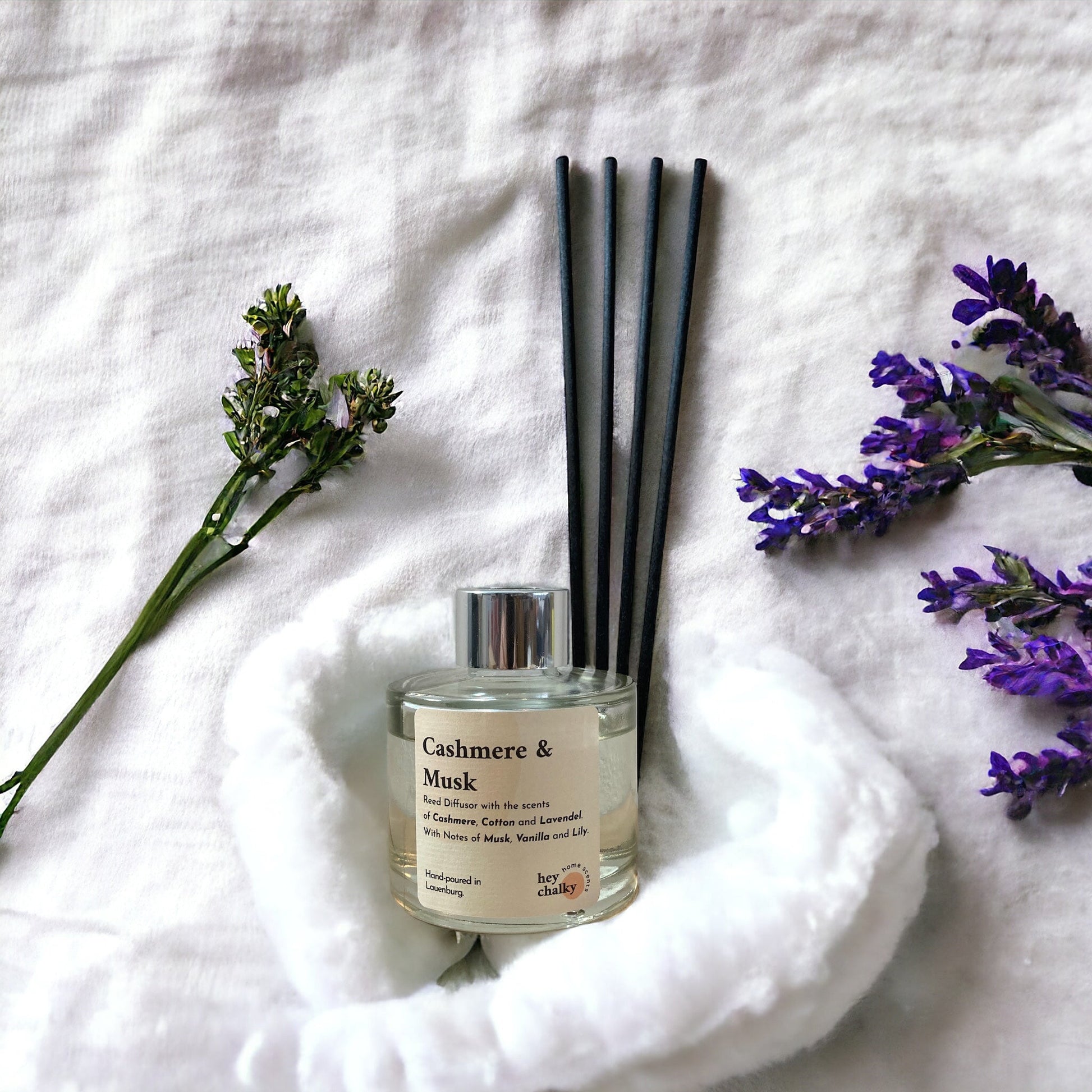 Reed Diffuser „Cashmere & Musk" | Kaschmir & Moschus | Raumduft Handgemacht - GlowHaus