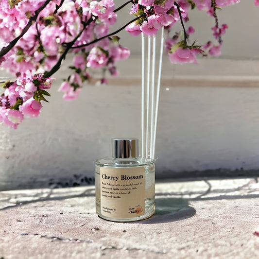 Reed Diffuser „Cherry Blossom" | Kirsche & Jasmin | Raumduft Handgemacht - GlowHaus